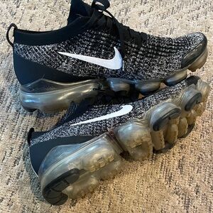 Nike Black and White Flyknit VaporMax Men's Sneakers Oreo
